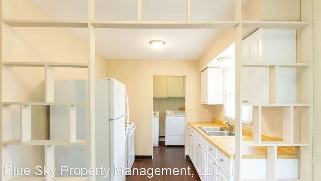 Building Photo - 3 br, 1 bath House - 1404 W Rex St