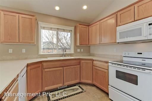 Building Photo - 2256 E Apricot Dr