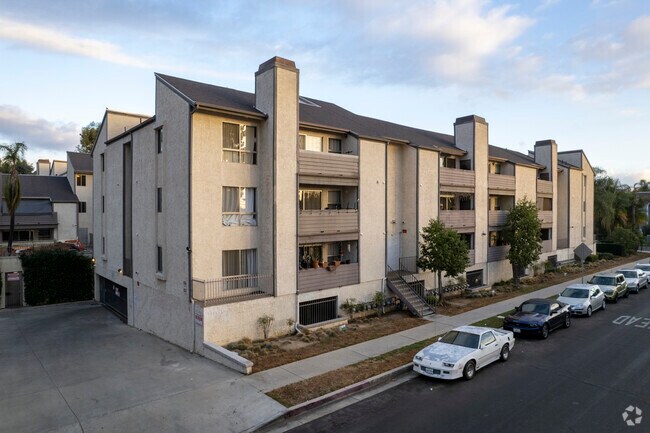 20253 Keswick St - Terramar Apartments