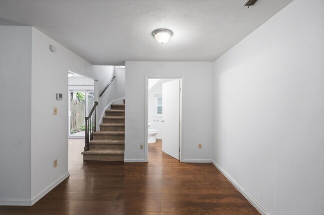 Foto del edificio - 5208 Richard Rd