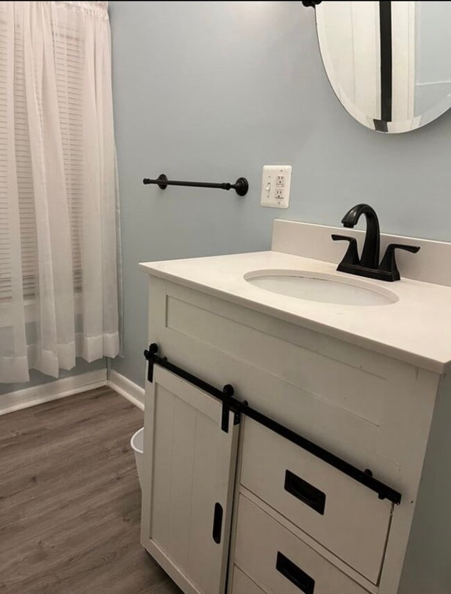 Foto del edificio - 28 E State St