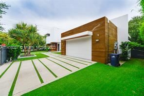 Building Photo - 5 br, 5.5 bath House - 7940 SW 58th Ct # N...