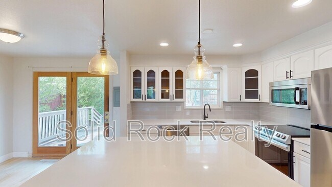 Foto del edificio - 3660 Brentwood Terrace