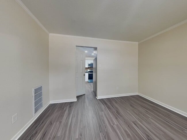 Building Photo - 11639 Idlebrook Dr