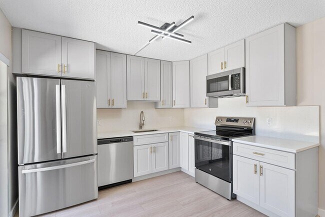 Building Photo - 2893 SW 22nd Cir