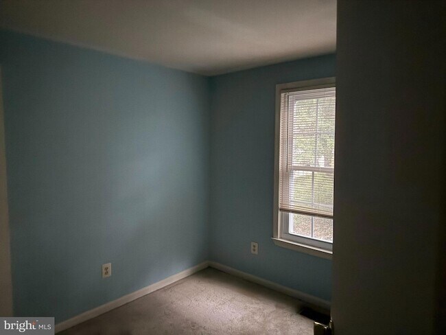 Foto del edificio - 14431 Gringsby Ct