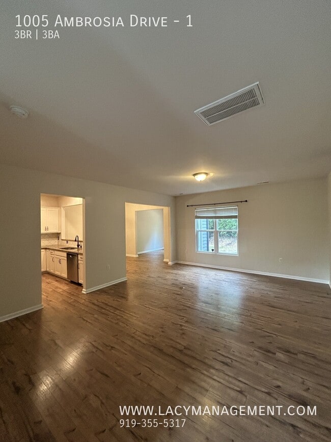 Building Photo - 1005 Ambrosia Dr