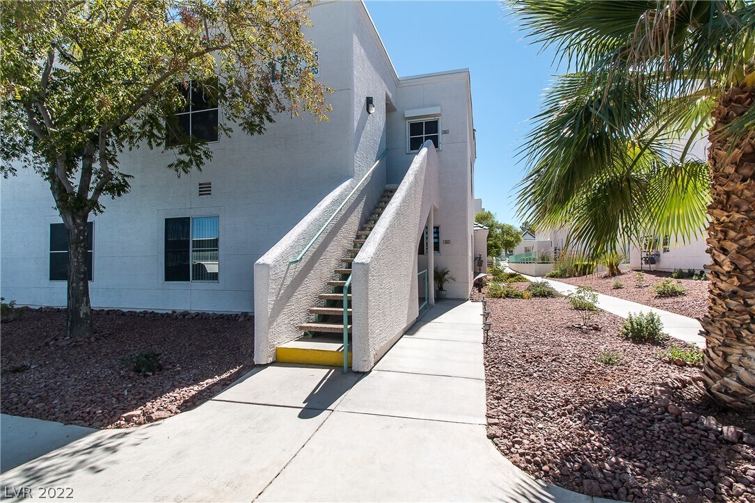 7100 W Pirates Cove Rd Unit 2065, Las Vegas, NV 89145 Condo for Rent