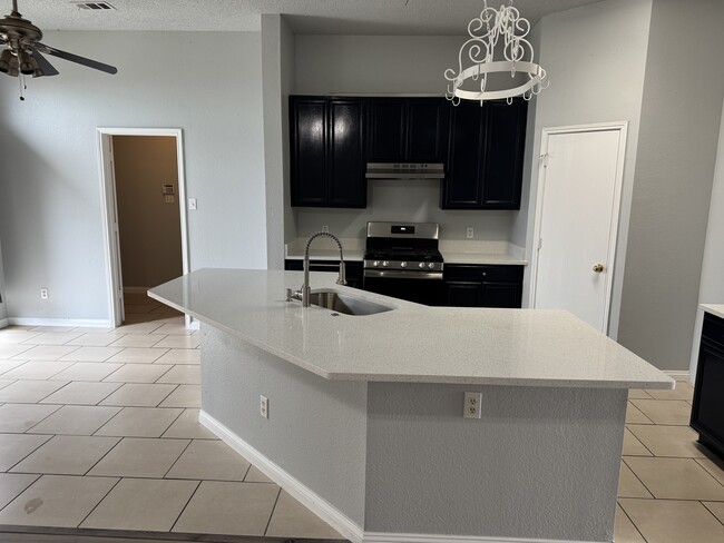 Foto del edificio - 2064 Pecan Creek Dr