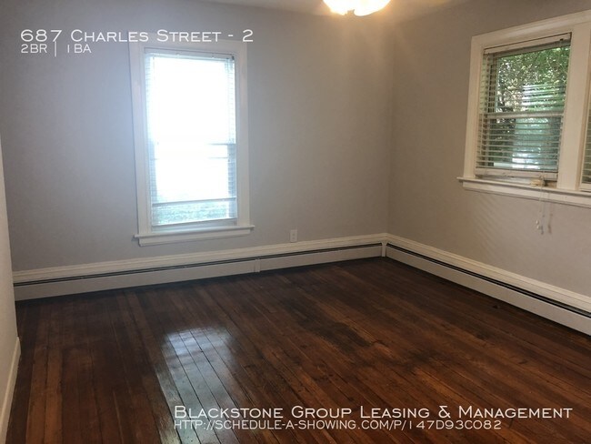 Foto del edificio - 687 Charles Street