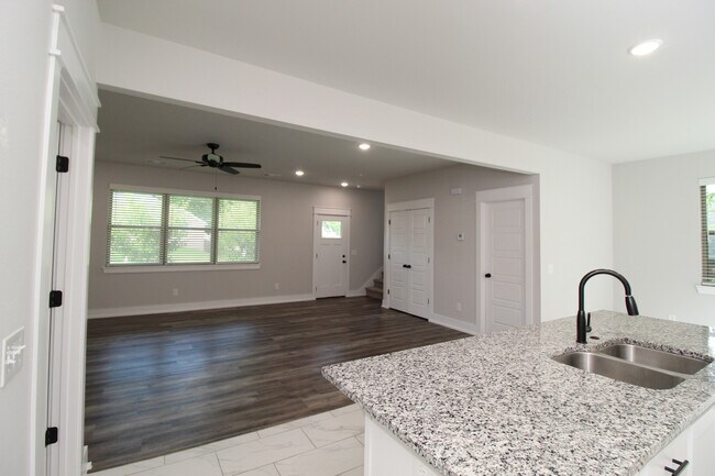 Foto del edificio - 11 Hillswick Dr