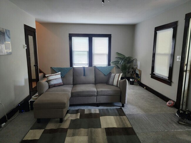 Foto del edificio - 1448 Franklin Ave