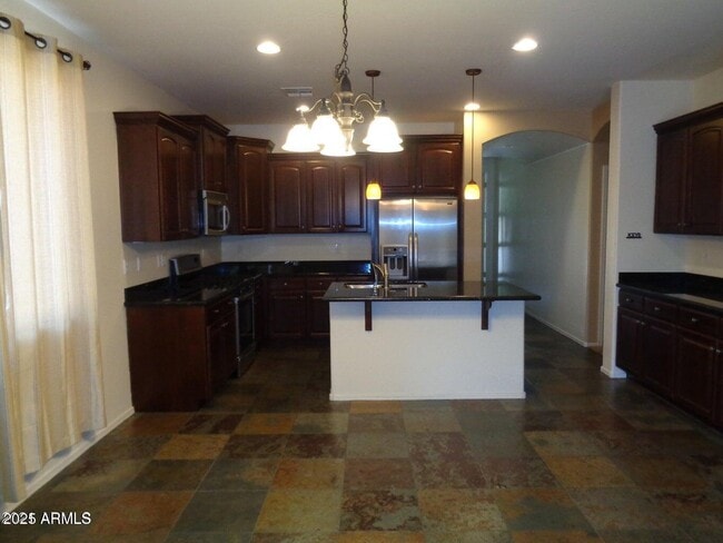 Building Photo - 2653 E Canyon Creek Dr