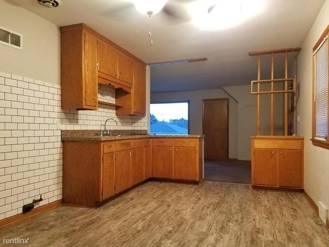 Building Photo - 3211 South 13th Street