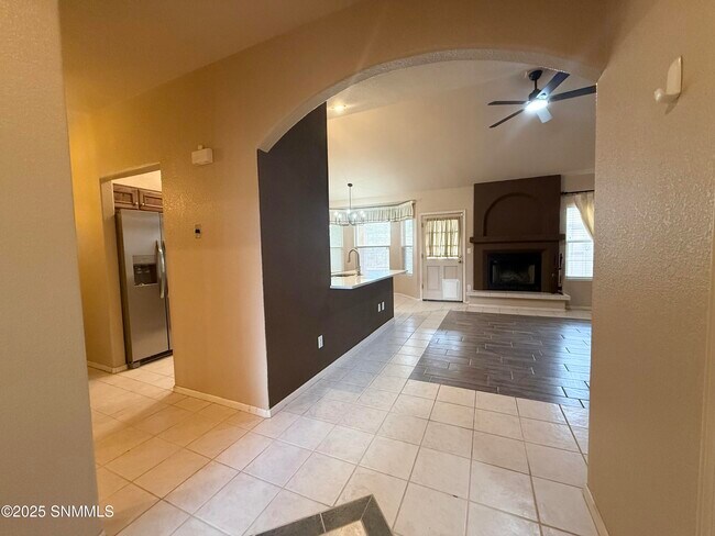 Foto del edificio - 2562 Scenic Crest Loop