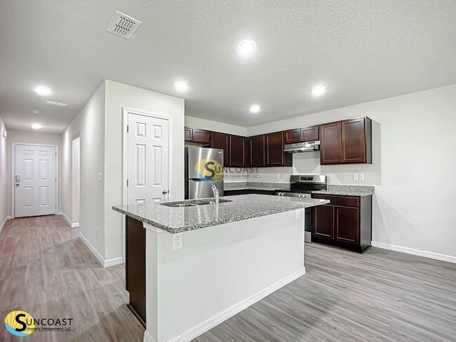 Building Photo - 43 Regency Dr