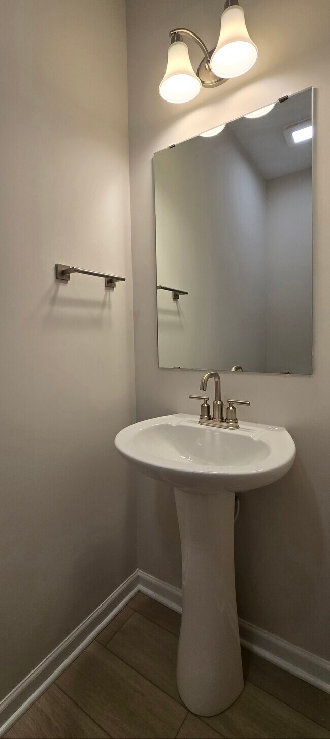 Foto del edificio - 3472 Bushwillow Dr