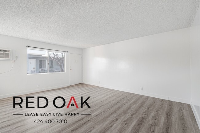 Foto del edificio - 10535 Lindley Ave