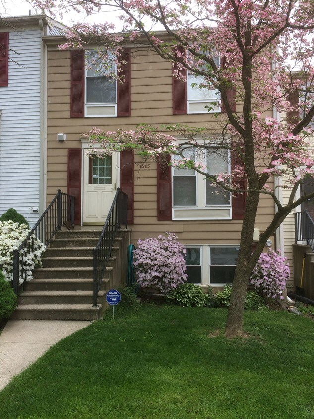 8208 Cambridge Ct, Jessup, MD 20794 Townhouse for Rent in Jessup, MD