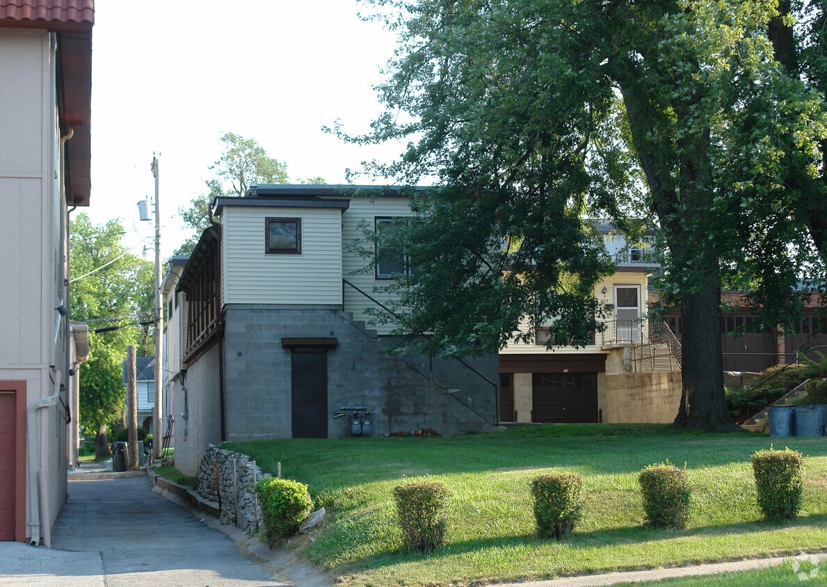 Foto del edificio - 4914-4918 Capitol Ave