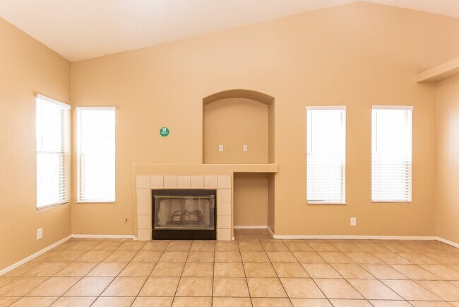 Building Photo - 6620 Peony Bush Dr