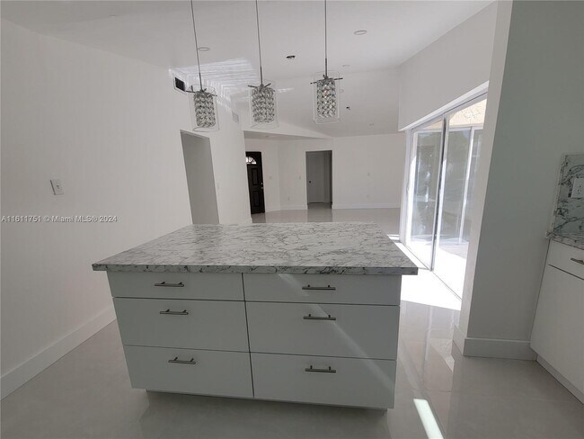 Foto del edificio - 6520 SW 134th Pl