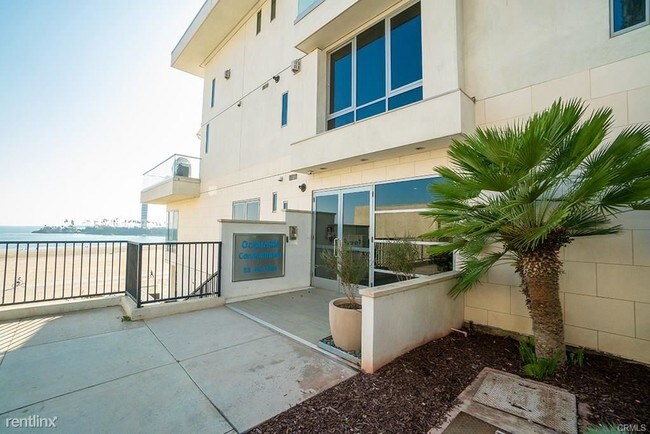 Building Photo - 3 br, 3 bath Condo - 23 4th Pl Unit 2