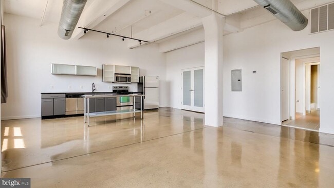 Building Photo - 444 N 4th St