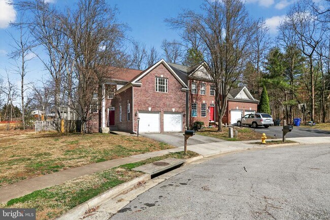 Building Photo - 15220 Lord Culpeper Ct