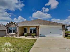 Building Photo - 390 Woodland Trl