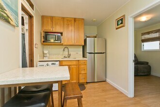 Building Photo - 44-12 Kaimalu Pl
