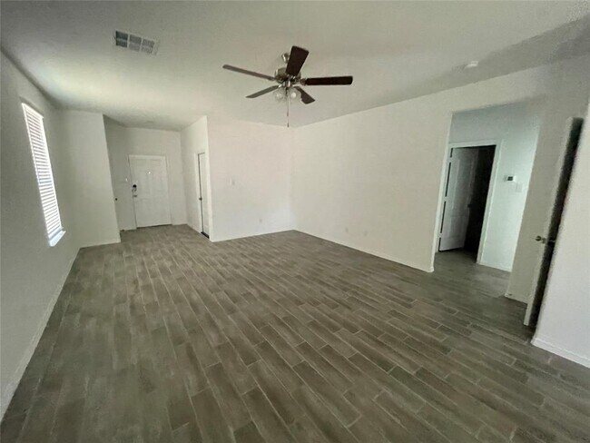 Building Photo - 19615 Cat Spruce Ct
