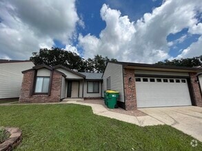 Building Photo - 3945 Balsam Dr