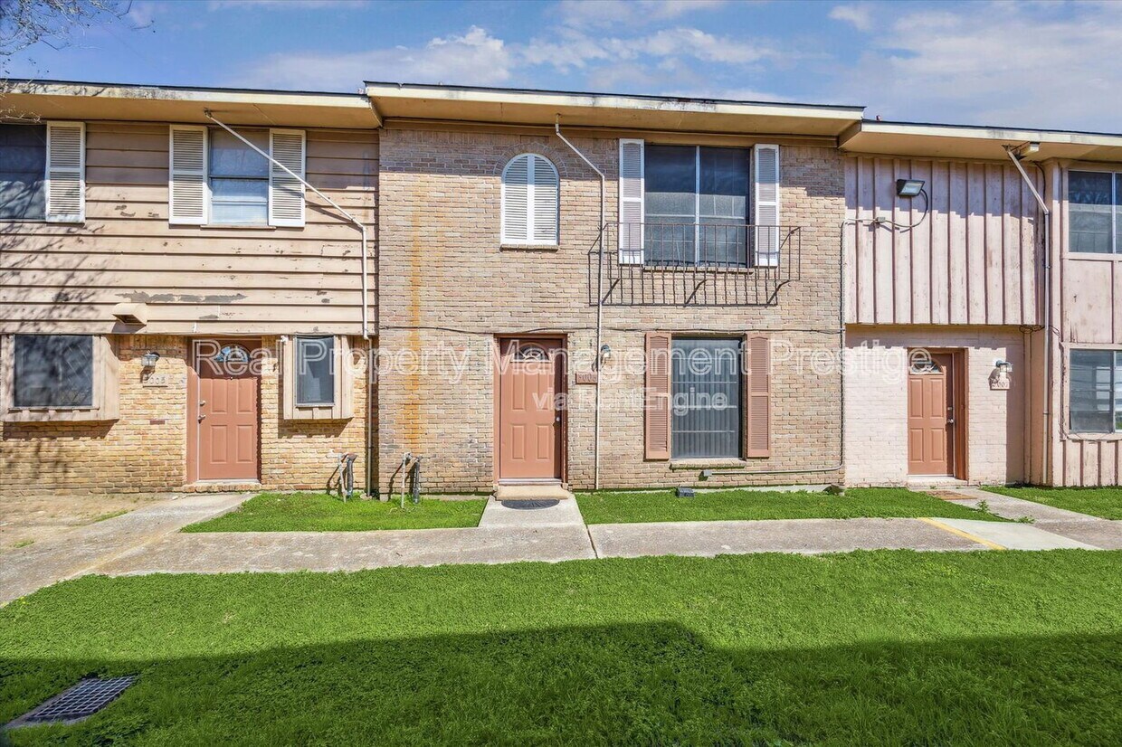 Foto principal - 3006 Falk Ct