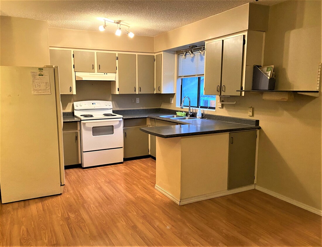Photo principale - 3214 Salt Spring Ave