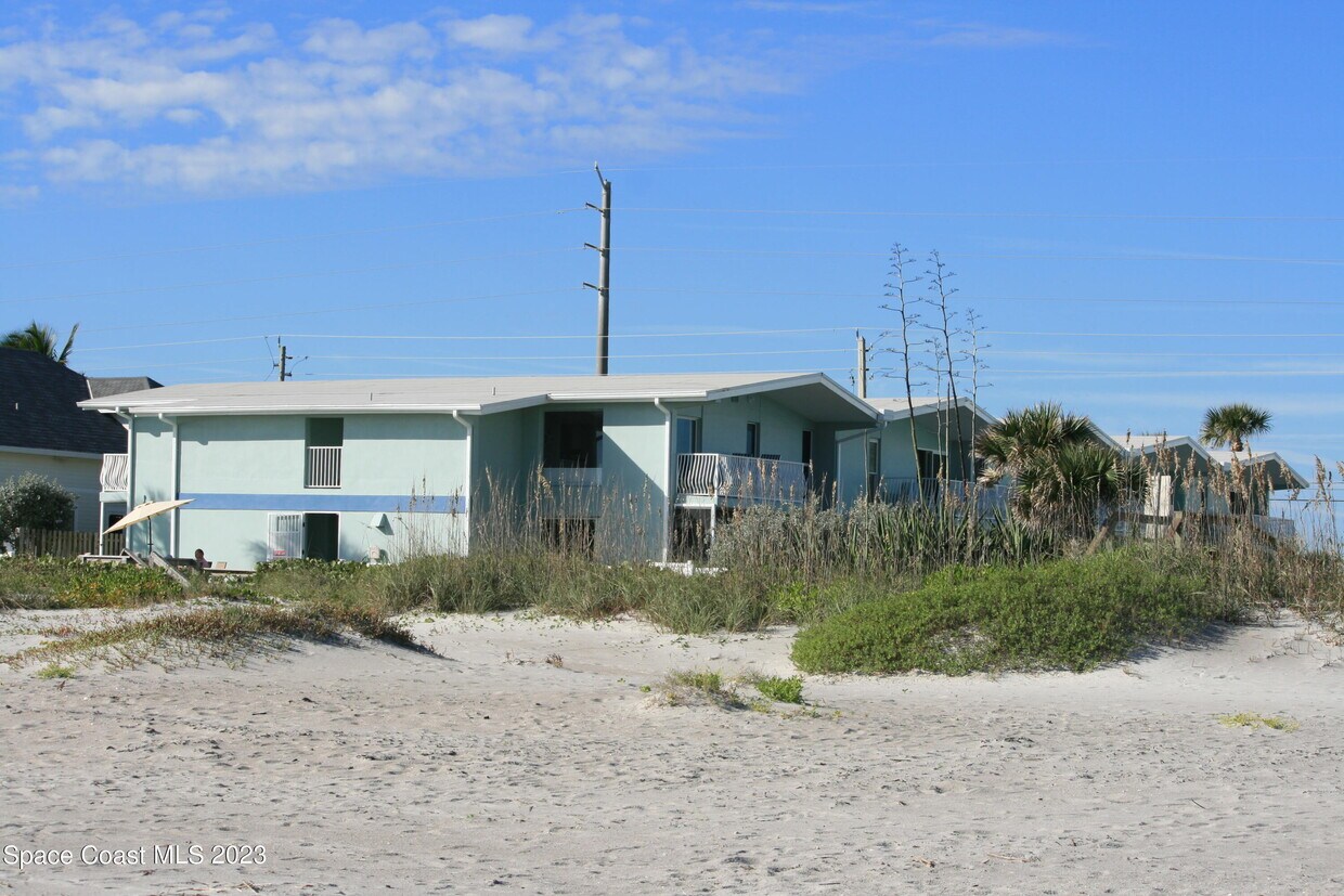 2625 S Atlantic Ave Unit 6, Cocoa Beach, FL 32931 Condo for Rent in Cocoa Beach, FL