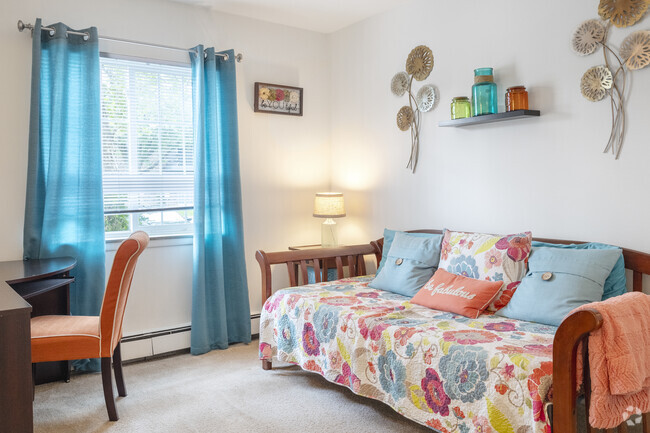 2BR, 1BA - Secondary Bedroom - Westmore