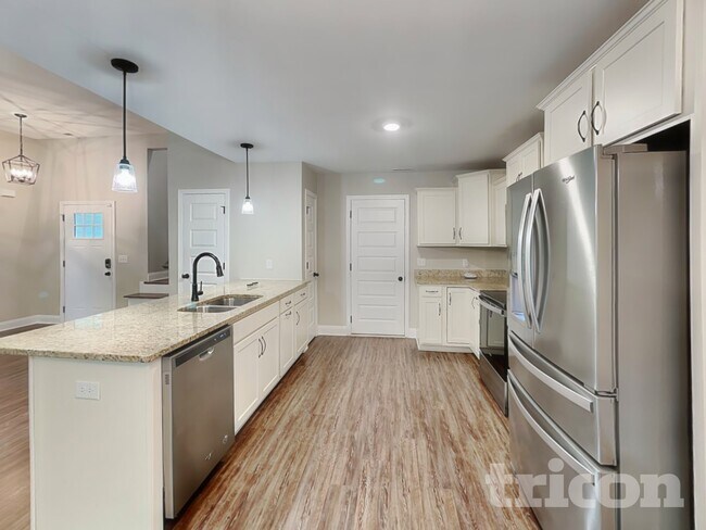 Building Photo - 223 Fieldstone Ln