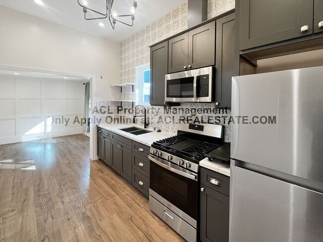 Building Photo - 2 Houses, 1 Price. Nicely Updated Single Family Home with ADU