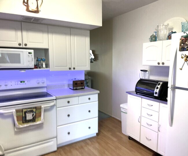Building Photo - 2459 Franciscan Dr