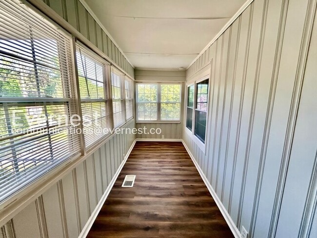 Foto del edificio - 29 Chappell Rd NW