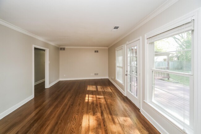 Foto del edificio - 1520 Cranford Rd