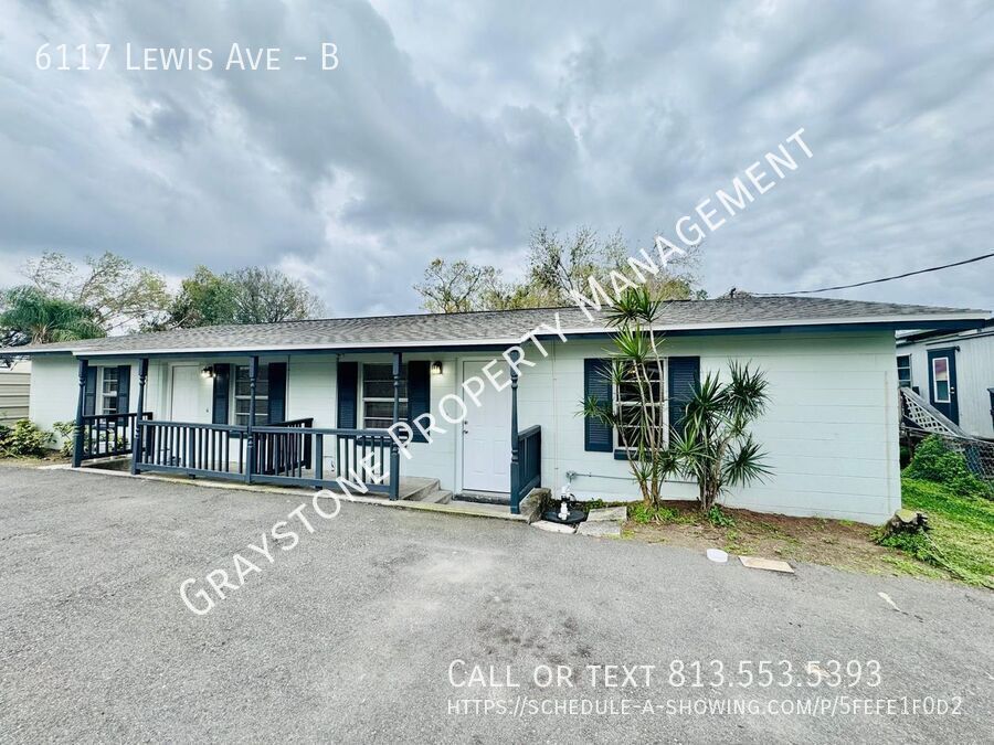 Foto principal - Make This 2-Bed, 1-Bath Home at Gibsonton ...