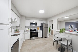 Building Photo - Glens of Bloomfield