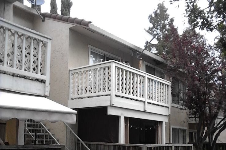 balcony - 1178 Curtiss Ave