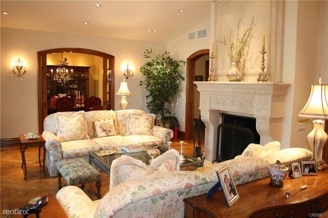 Building Photo - 5 br, 7 bath House - 13924 Weddington St