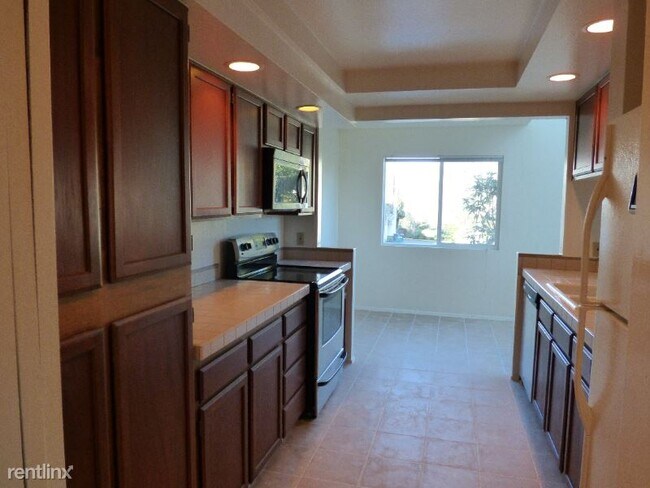 Building Photo - 2 br, 2 bath Condo - 7373 Old Redmond Rd