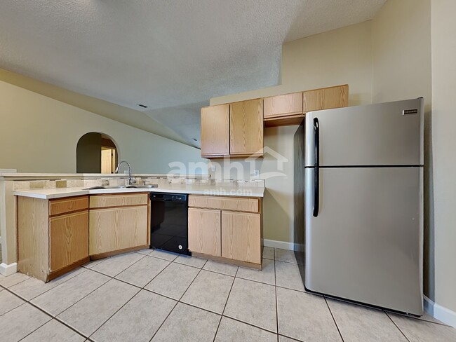 Foto del edificio - 24746 Mary Beth Ct