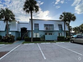 Building Photo - 950 S Kanner Hwy