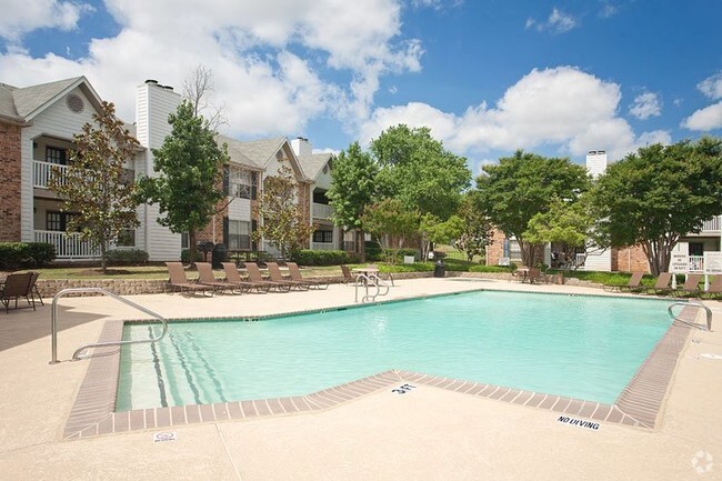 Parc Plaza Apartments Euless